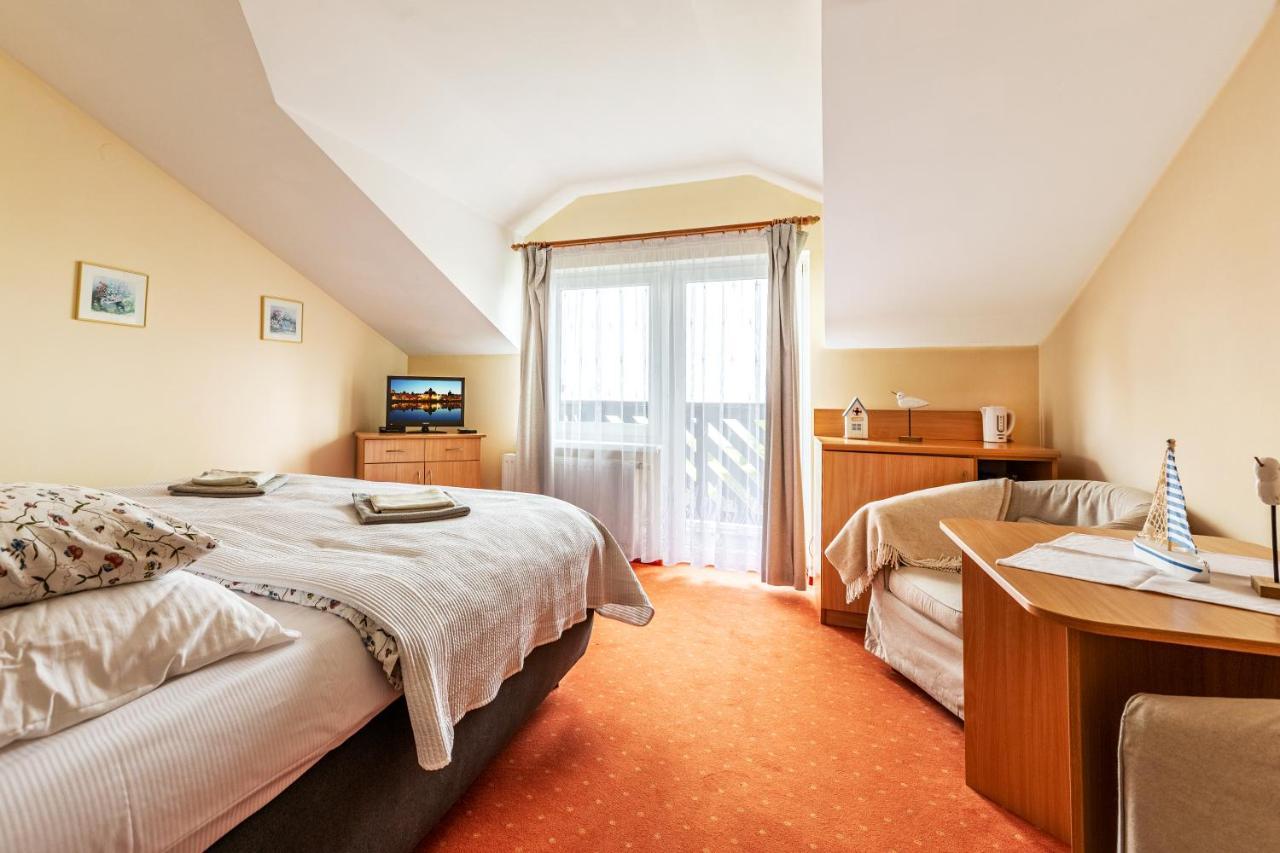 Roza Wiatrow Hotel Wladyslawowo Ngoại thất bức ảnh